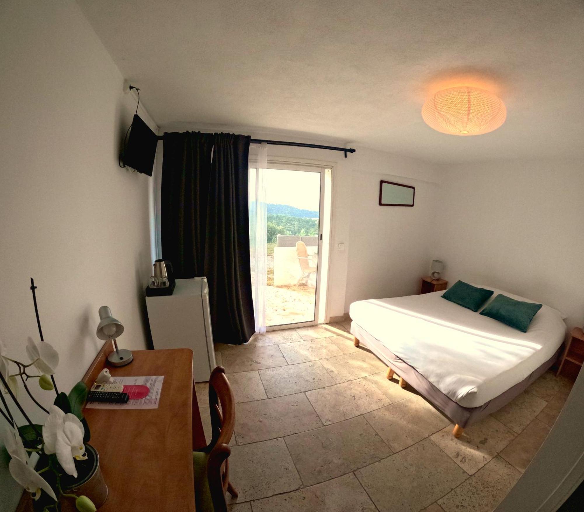Azur Hotel 르 라방두 외부 사진