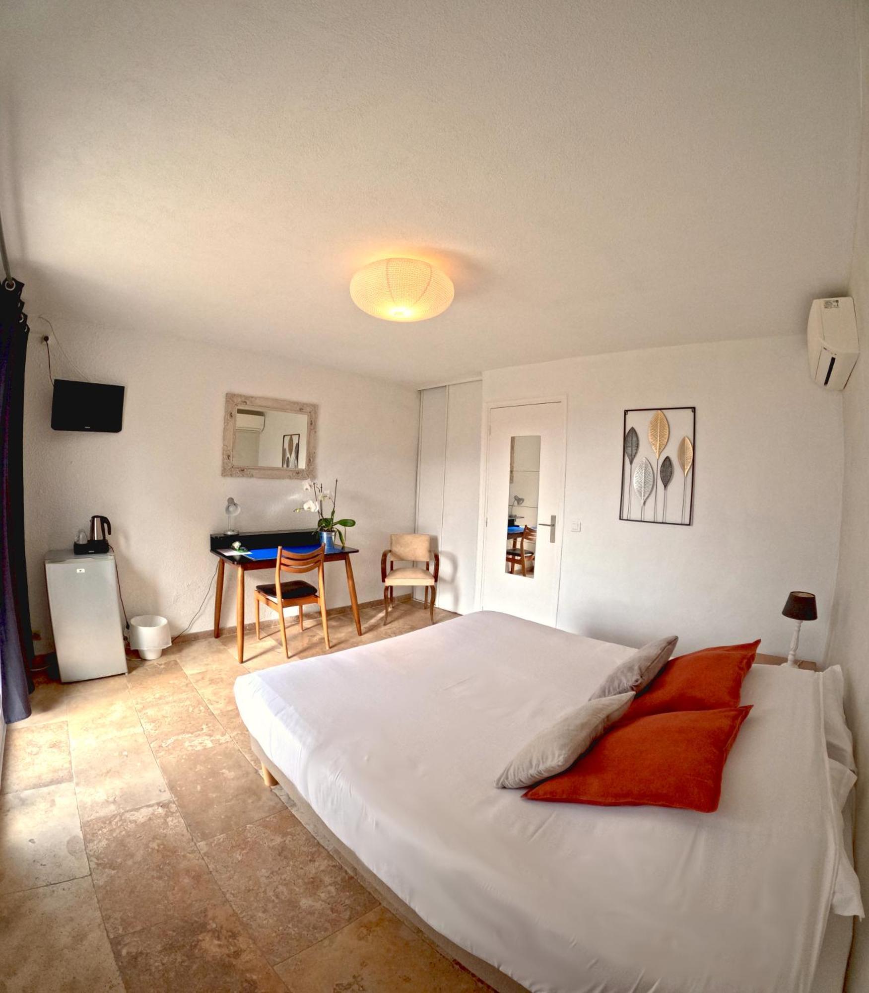 Azur Hotel 르 라방두 외부 사진